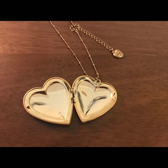 Betsey Johnson Cheetah Heart Pendant Necklace - Picture 2 of 4